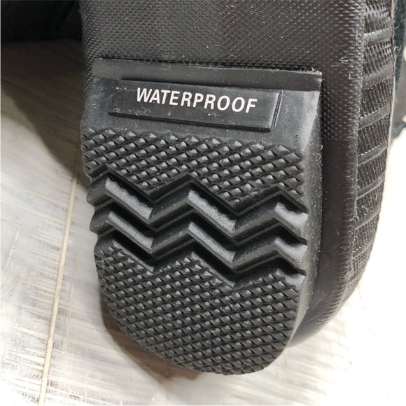 NWT Sorel Youth Cheyanne II Chelsea Snow Boot. Warm Winter Waterproof Boot. 6Y - Picture 5 of 10